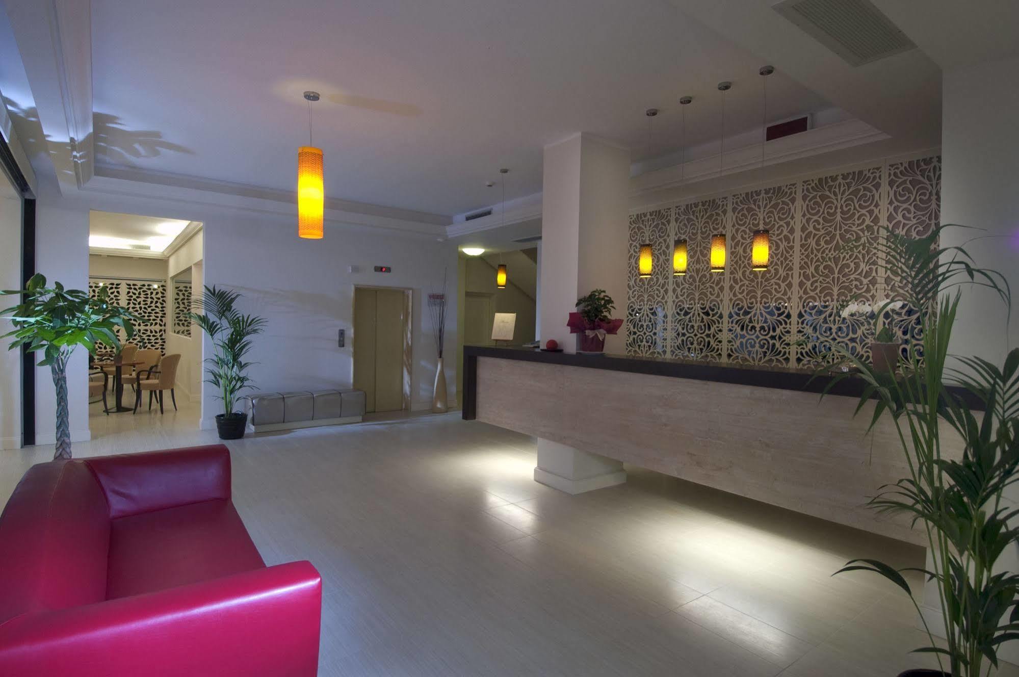 Hotel Excelsior Le Terrazze Garda  Bagian luar foto